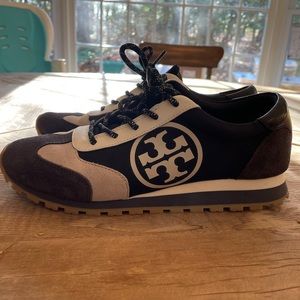Tory Burch black/white sneaker 9.5